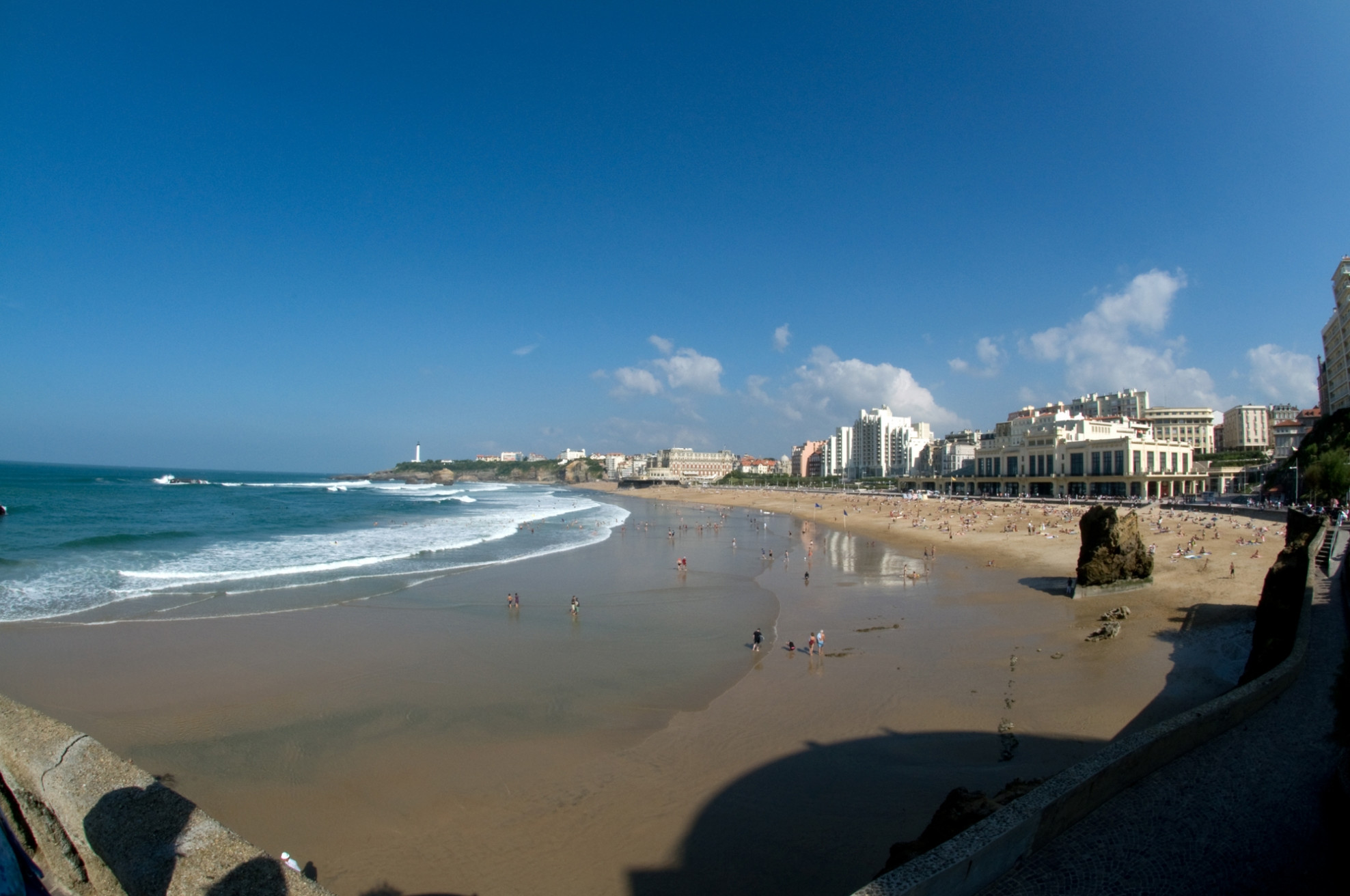 Пляж в Биаррице, Франция – фотографии Франции