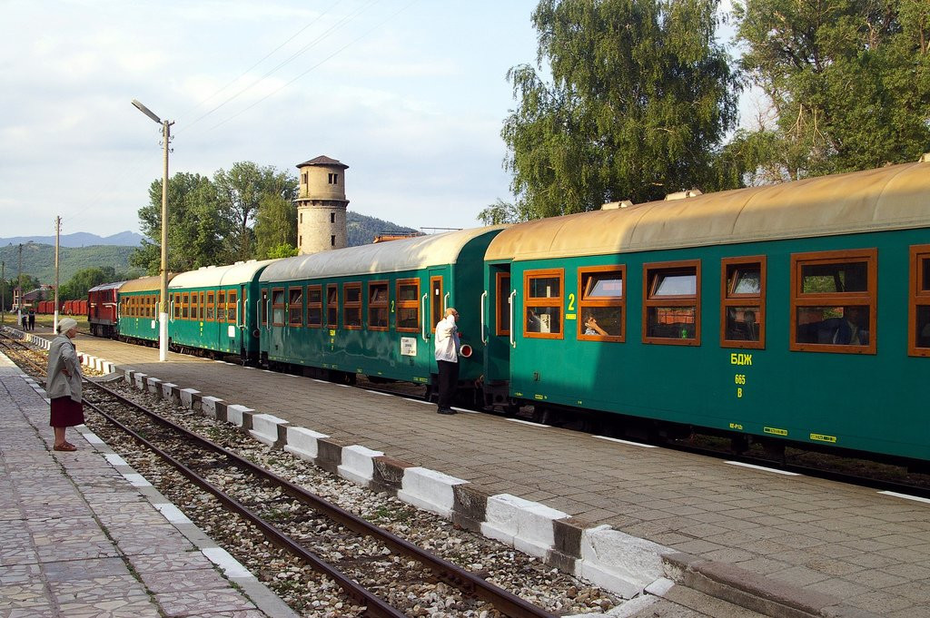 Поезд в Велинграде, Болгария. Фото 4 – фотографии Болгарии