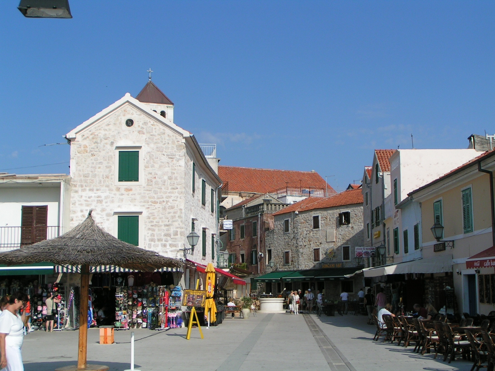 Магазины в Водице, Хорватия – фотографии Хорватии