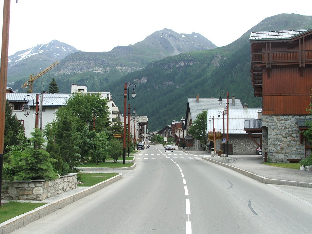 Деревня в Валь-д'Изер, Франция – фотографии Франции