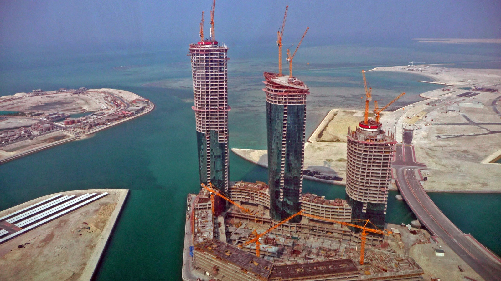 Стройка в Манаме – фотографии Бахрейна
