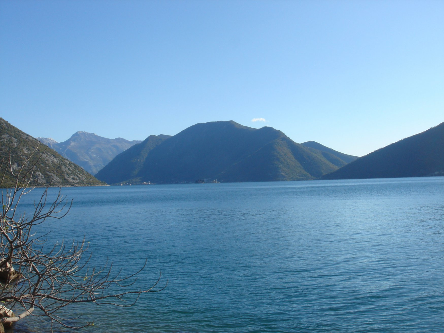 Море в Которском заливе, Черногория. Фото 1 – фотографии Черногории