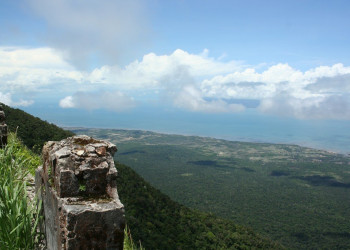 Панорамный вид в Бокор Национальный парк, Камбоджа – фотографии Камбоджи