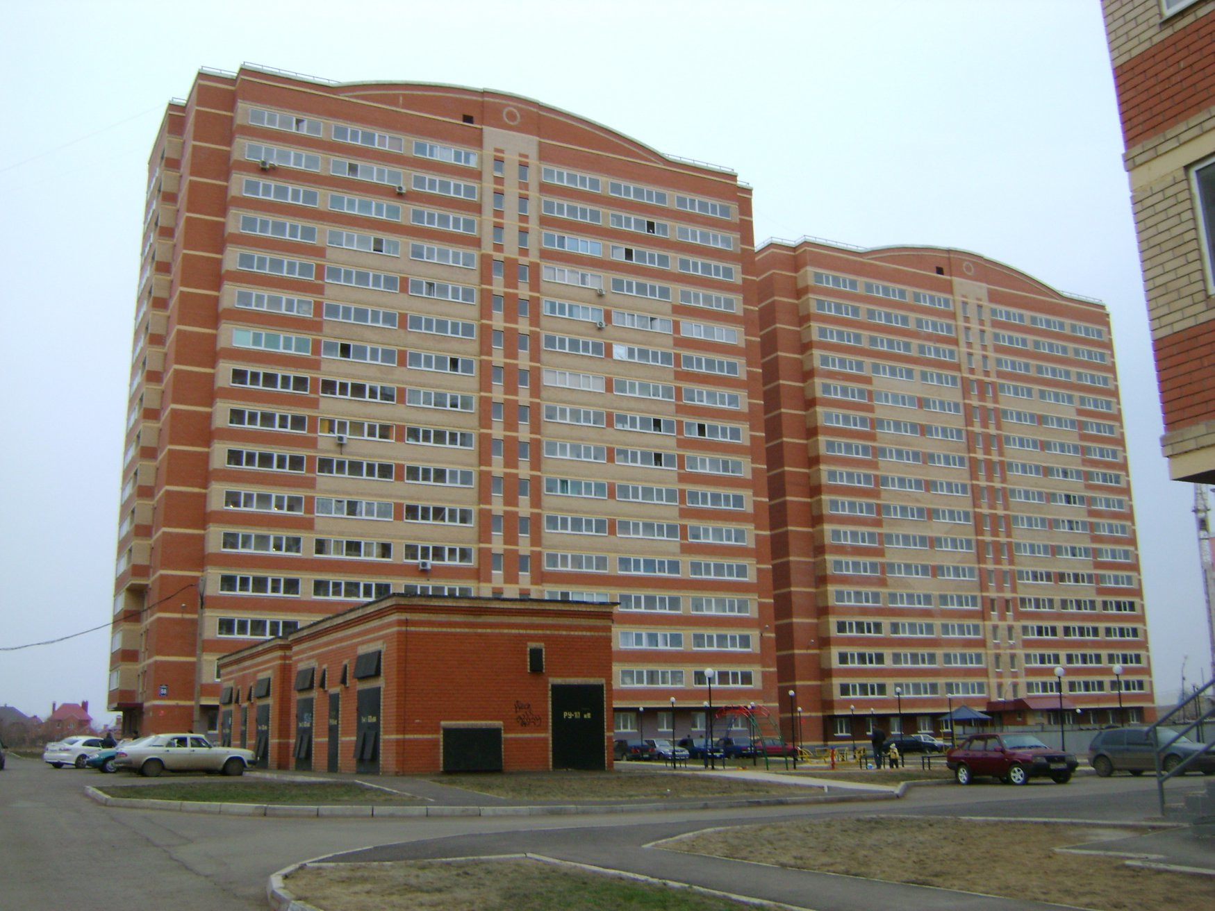 Дома в Оренбурге, Россия. Фото 1 – фотографии России