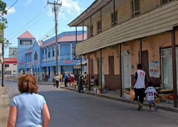 Улица  в Спейтстауне, Барбадос. Фото 6 – фотографии Барбадоса