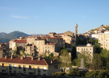 Дома в Сартене, Франция. Фото 7 – фотографии Франции