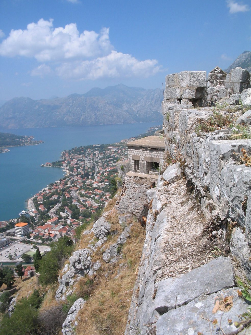 Развалины в Которе, Черногория. Фото 11 – фотографии Черногории