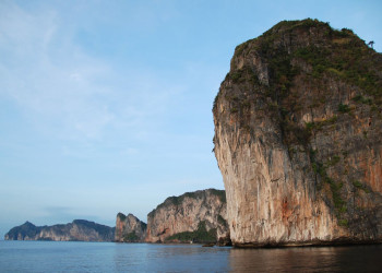 Скала на острове Пхи-Пхи-Лех, Тайланд. Фото 12 – фотографии Таиланда