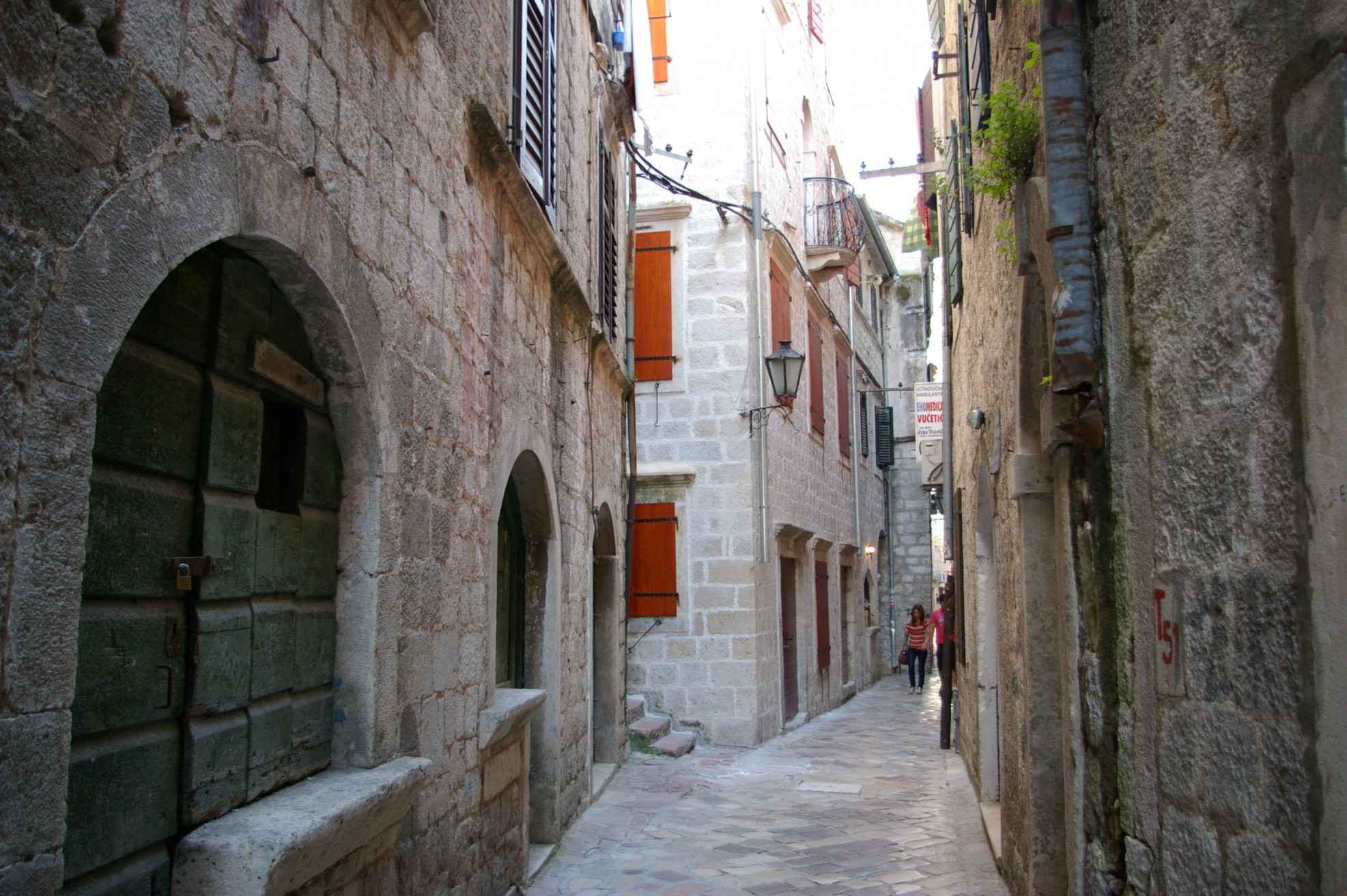 Улица в Которе, Черногория. Фото 10 – фотографии Черногории