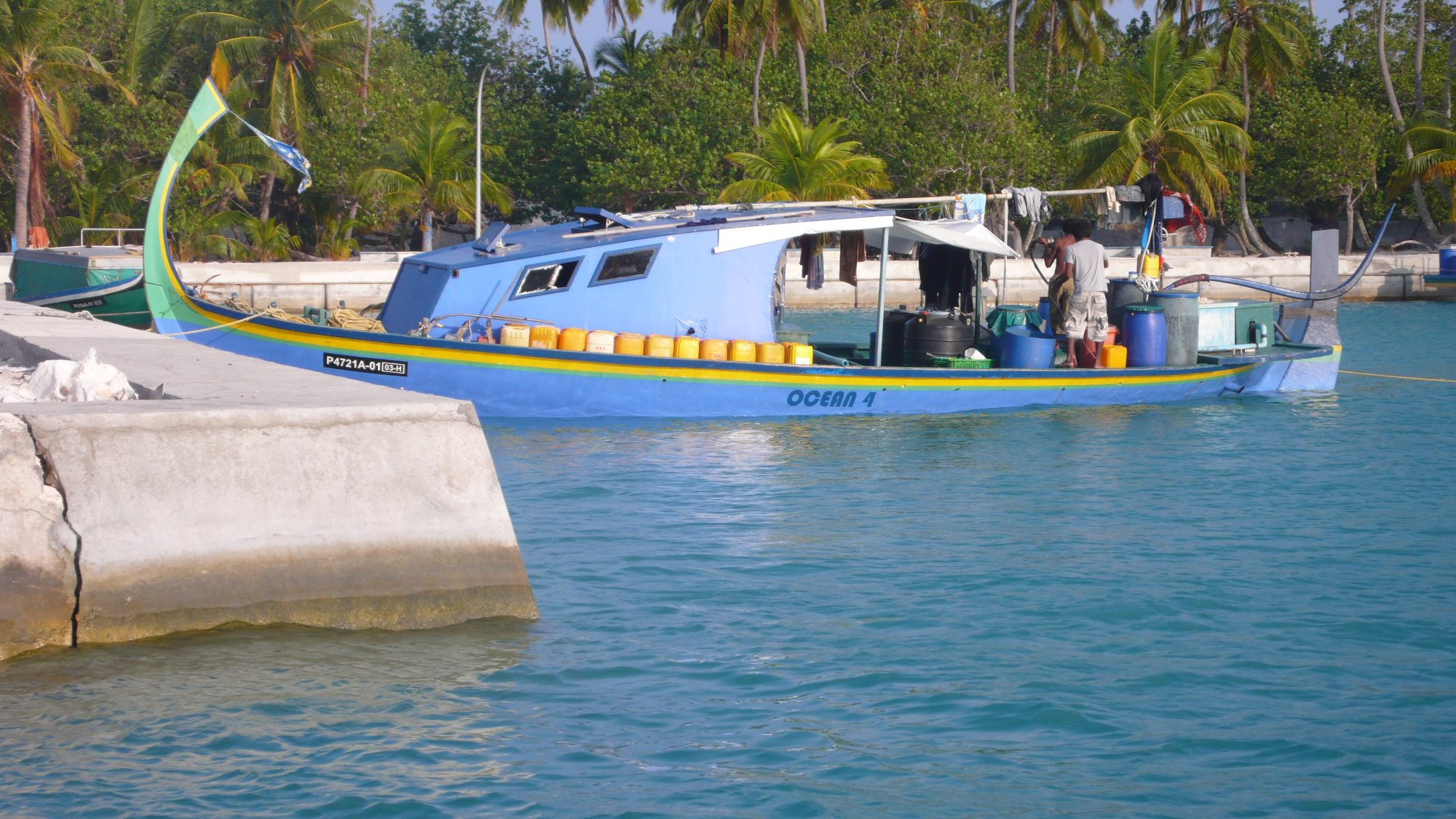 Катер в Мииму Атолл, Мальдивы – фотографии Мальдивских островов
