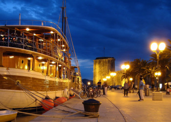 Набережная в Трогире, Хорватия. Фото 31 – фотографии Хорватии