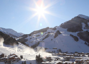 Панорама Альп. Заальбах. Австрия – фотографии Австрии