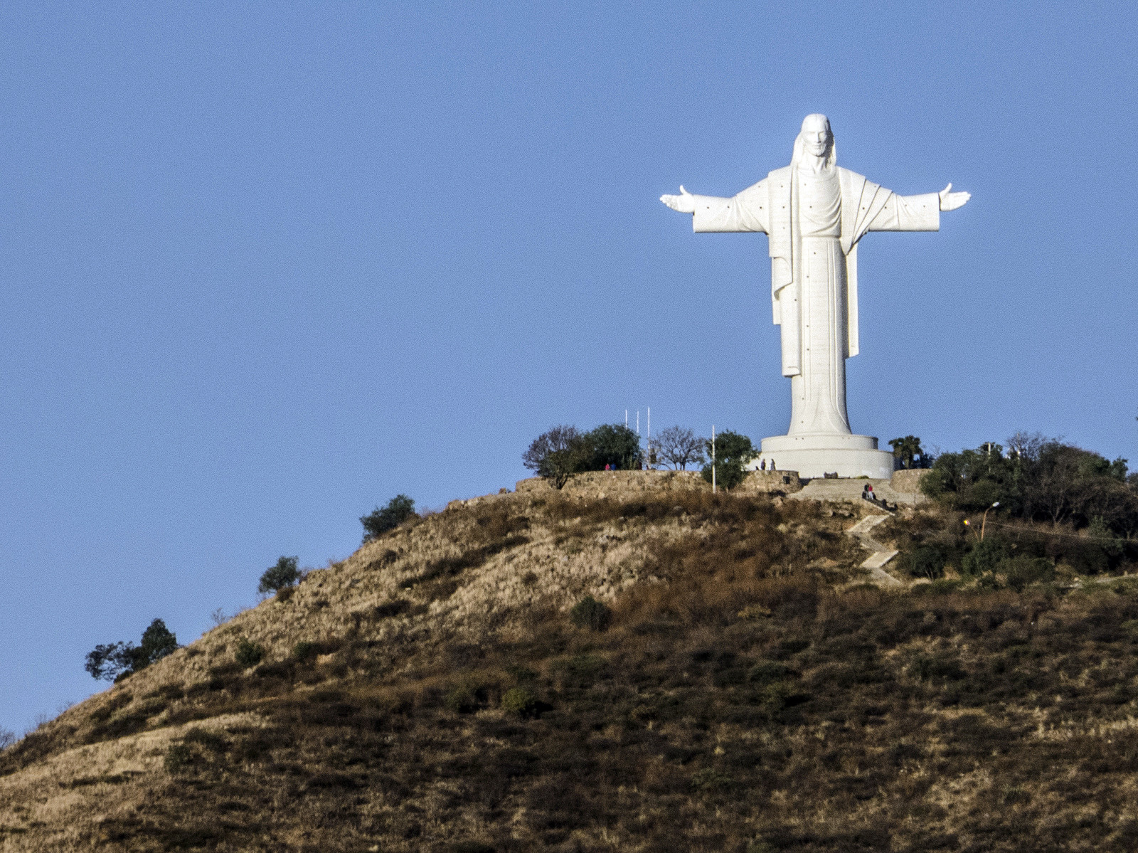 Статуя Кристо-де-ла-Конкордия (Cristo de la Concordia) – фотографии Боливии