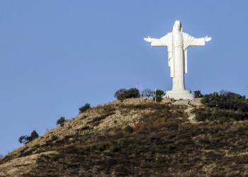Статуя Кристо-де-ла-Конкордия (Cristo de la Concordia) – фотографии Боливии
