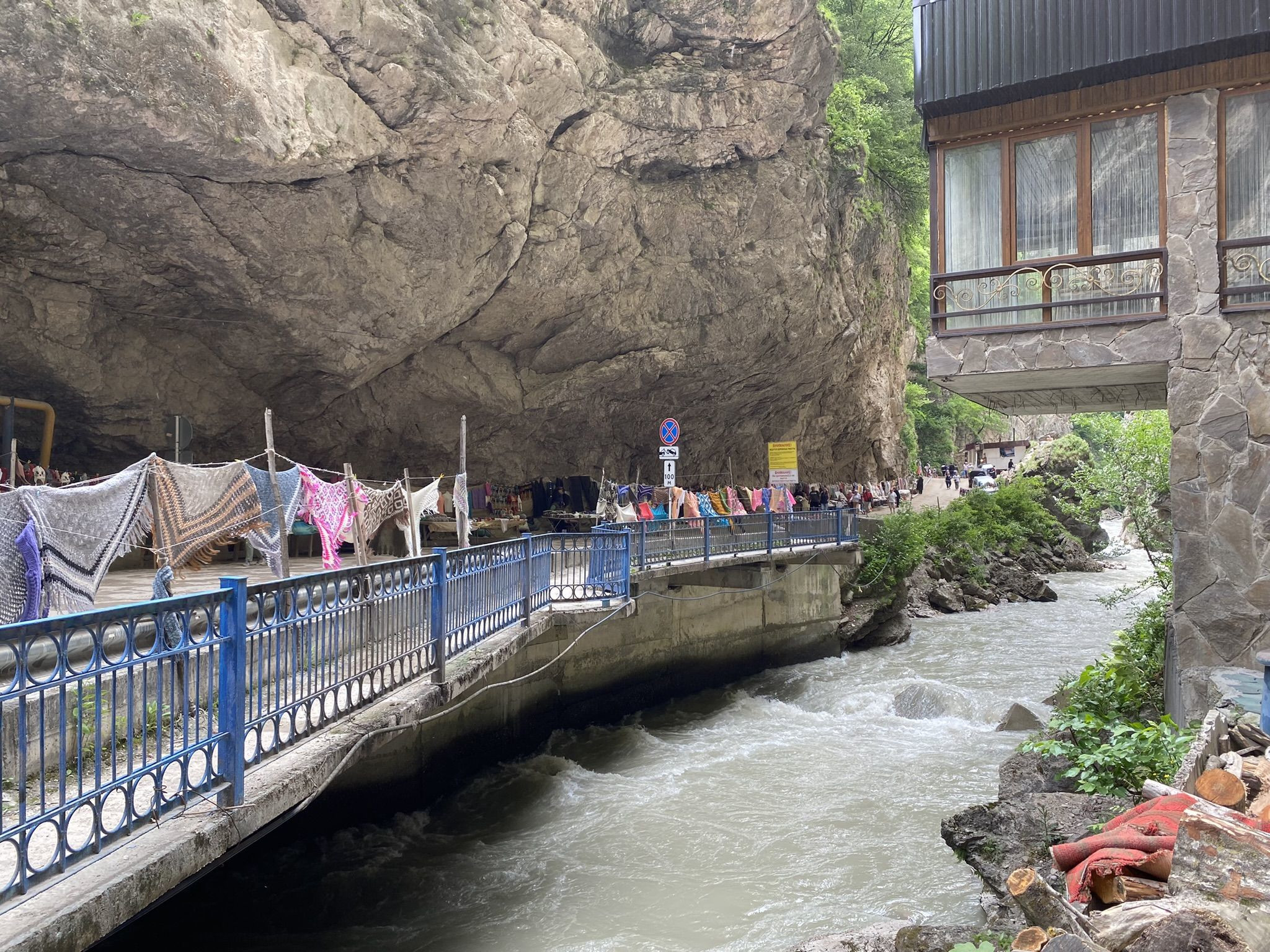 Чегемские водопады, дорога к смотровой площадке – фотографии России