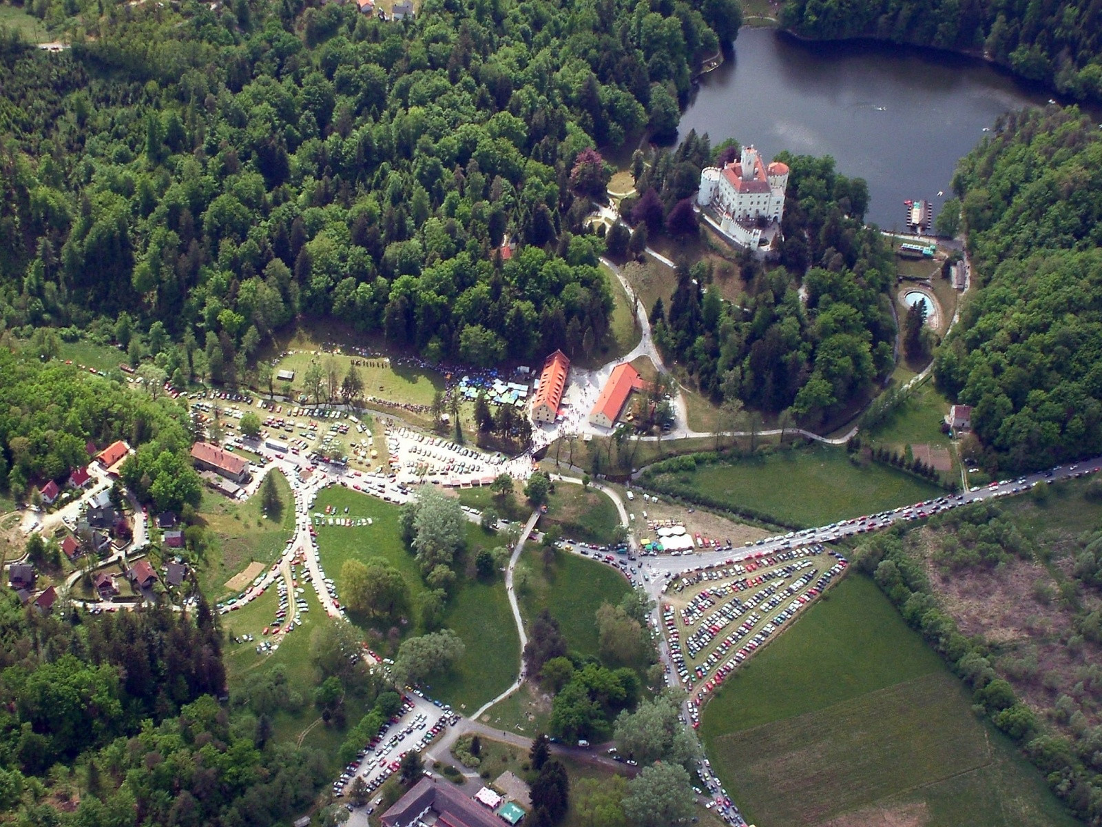 Замок Тракошчан (Trakošćan), Вараждин, Центральная Хорватия – фотографии Хорватии