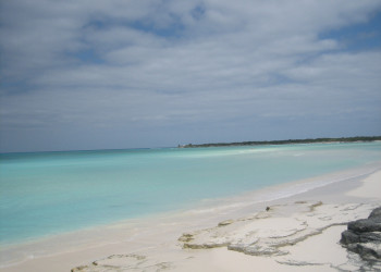 Пляж в Лонг Айленд, Багамские острова – фотографии Багамских островов