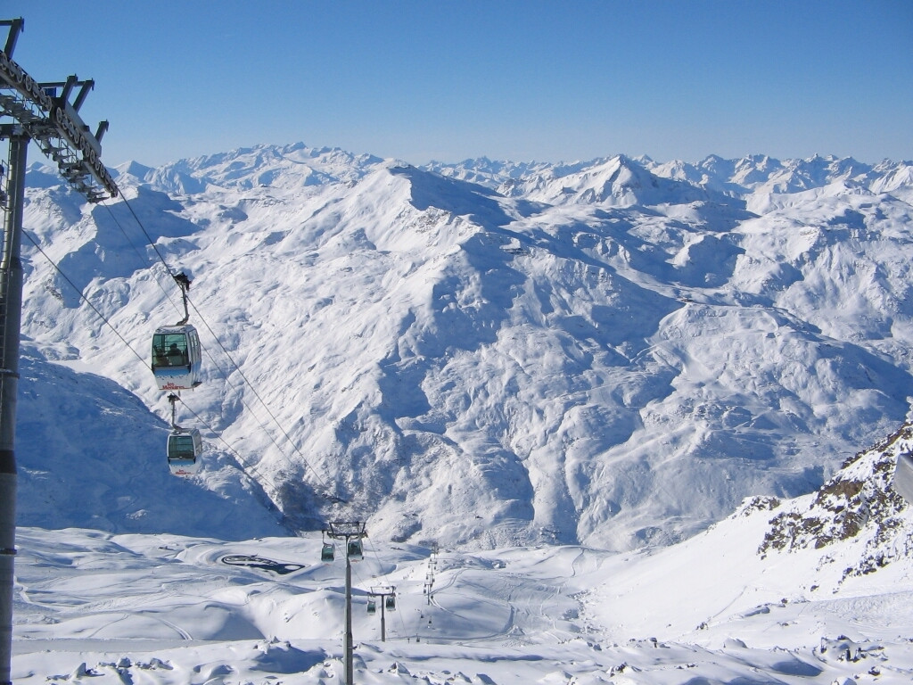 Подьёмник в Ле-Менюире, Франция. Фото 3 – фотографии Франции