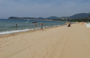 Пляж в Ла-Круа-Вальмер,Франция – фотографии Франции