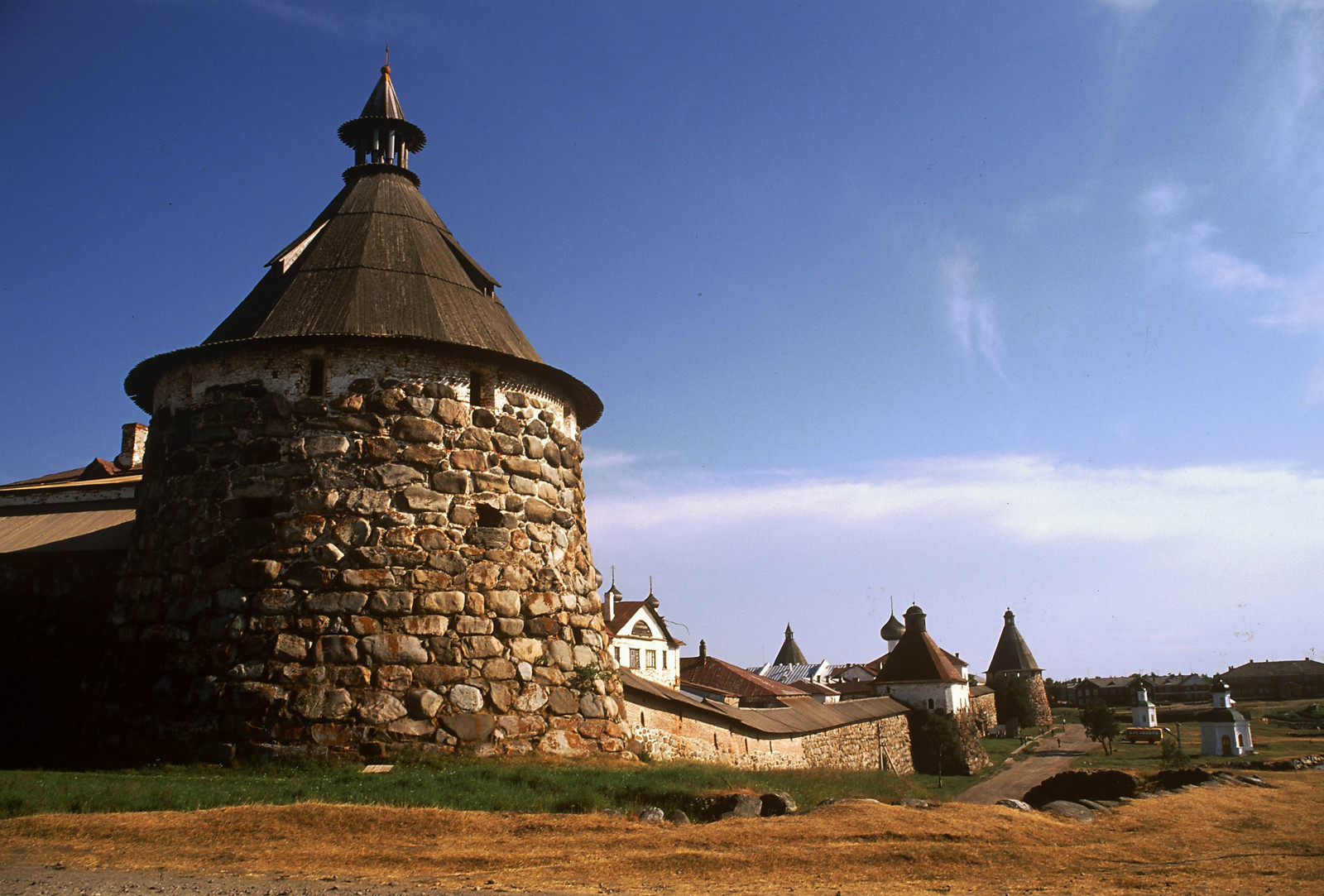 Башня в Соловецкокой крепости – фотографии России