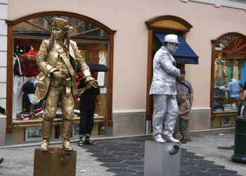 Скульптуры в Ницце, Франция – фотографии Франции