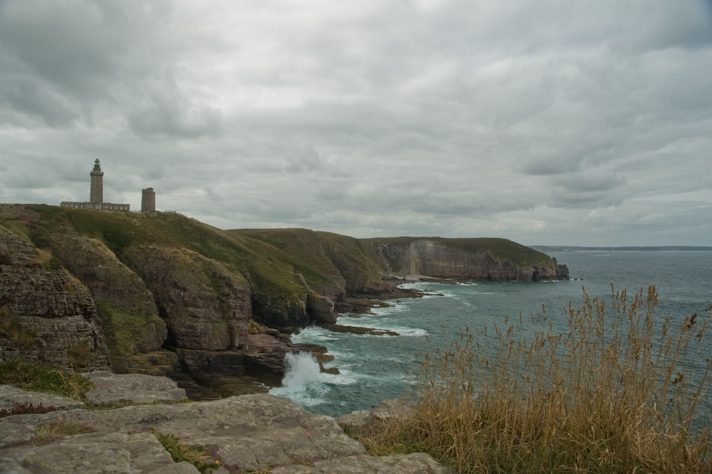 Скалы в Фреэль мысе, Франция. Фото 6 – фотографии Франции
