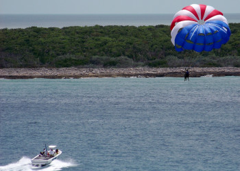 Развлечение на острове Берри Айлендс, Багамские острова – фотографии Багамских островов