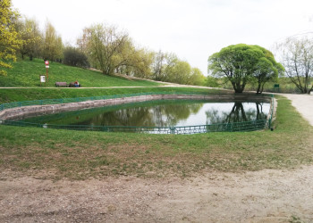 Москва, парк Коломенское, фотка пруда у набережной – фотографии России