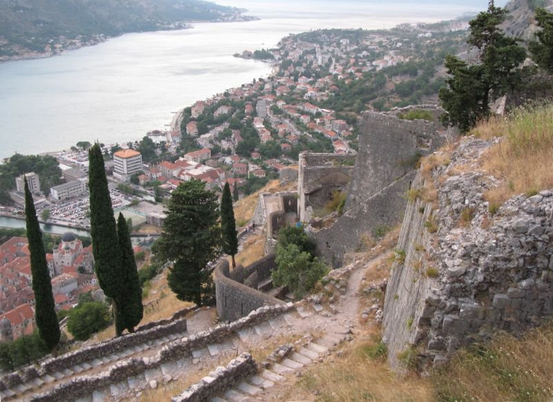 Развалины в Которе, Черногория. Фото 1 – фотографии Черногории