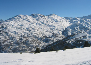 Гора в Вальменьер-Валуар, Франция. Фото 9 – фотографии Франции