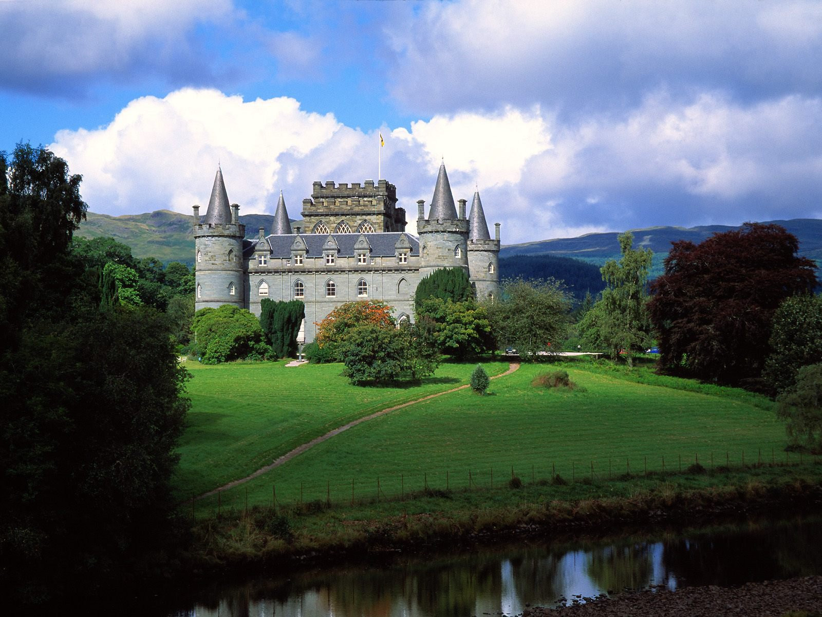 Inverary Castle, Scotland – фотографии Великобритании