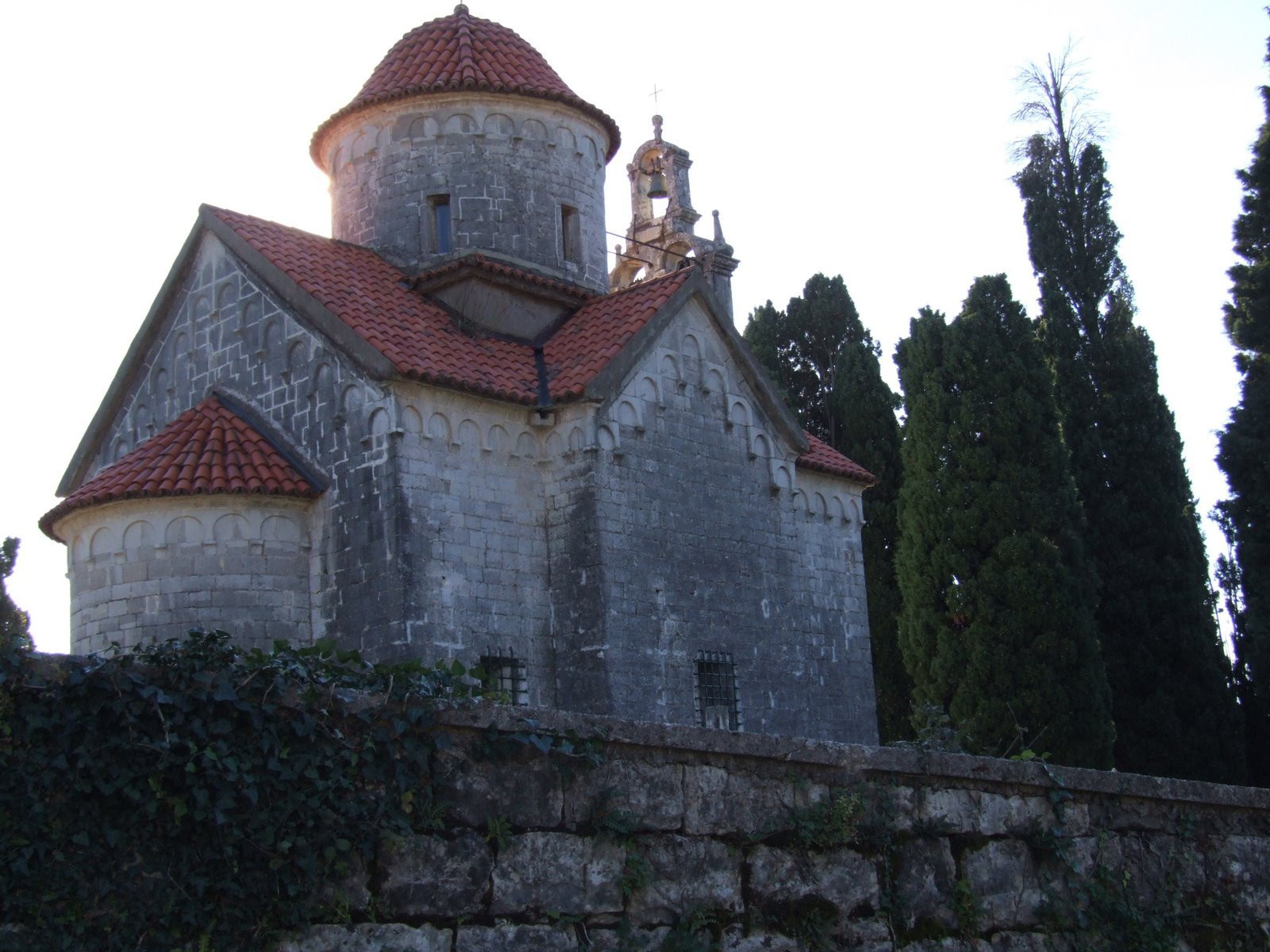 Церковь в Херцег-Нови, Черногория – фотографии Черногории