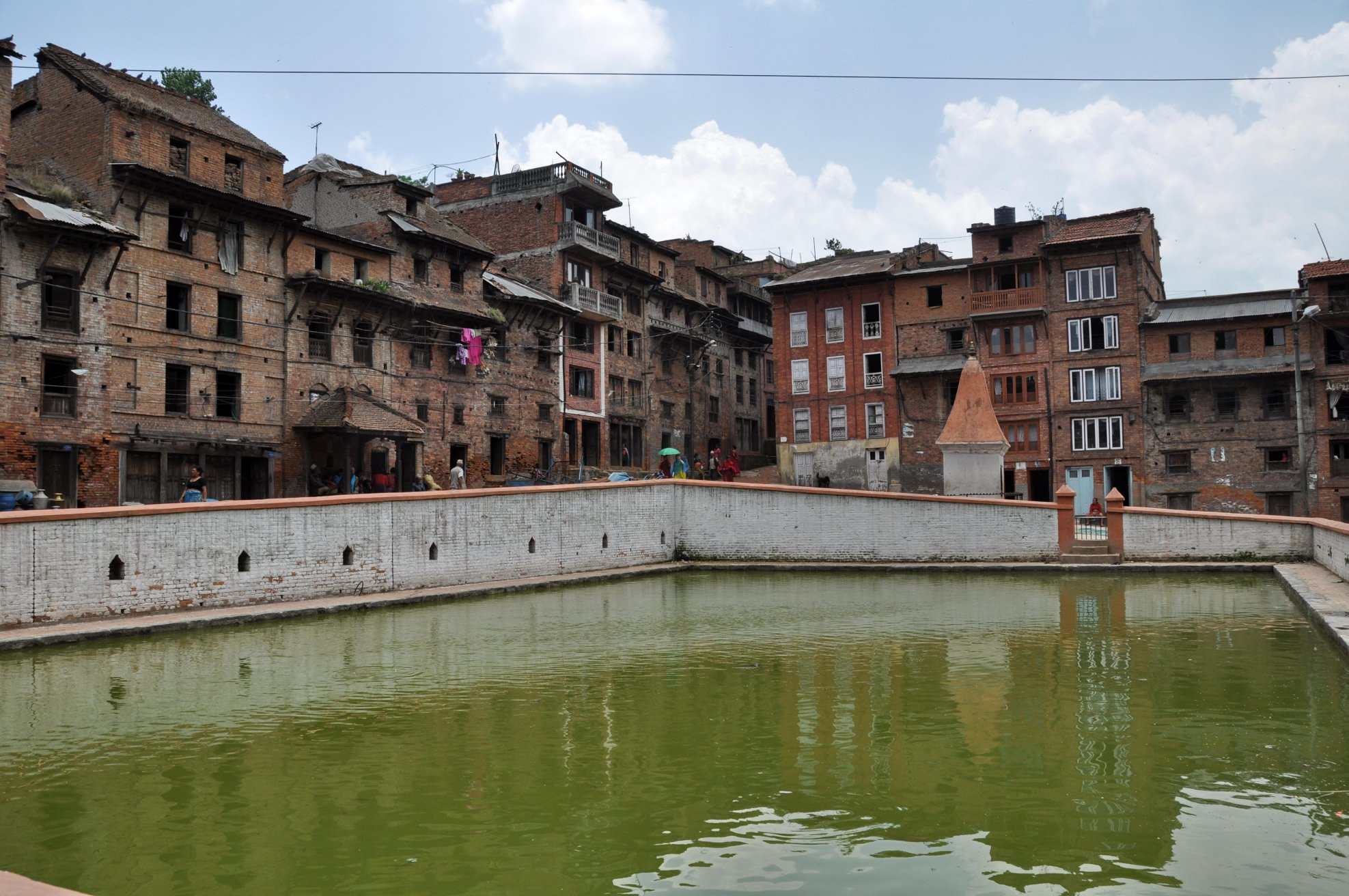 Городские искусственные пруды – фотографии Непала
