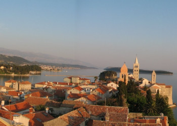 Дома в Раб, Хорватия. Фото 3 – фотографии Хорватии