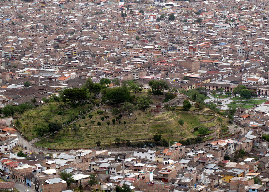 Необычный городской пейзаж – фотографии Перу