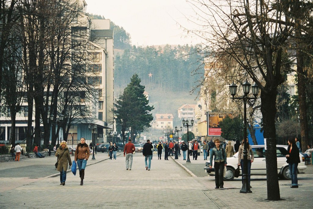 Улица в Биело-Поле, Черногория. Фото 2 – фотографии Черногории