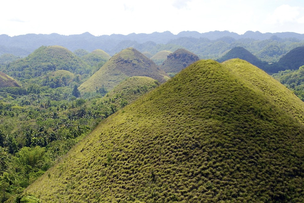 Знаменитые Шоколадные холмы на Филиппинах – фотографии Филиппин