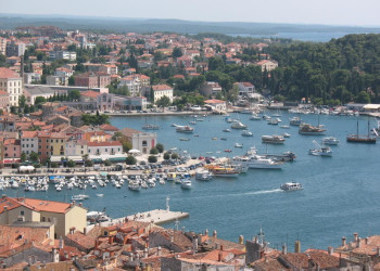 Панорамный вид в Ровинь, Хорватия – фотографии Хорватии
