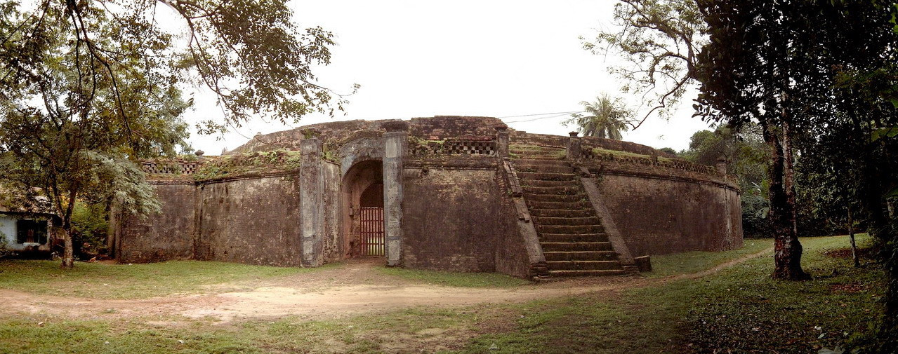 Тигровая арена (Hổ Quyền) в Хюэ – фотографии Вьетнама