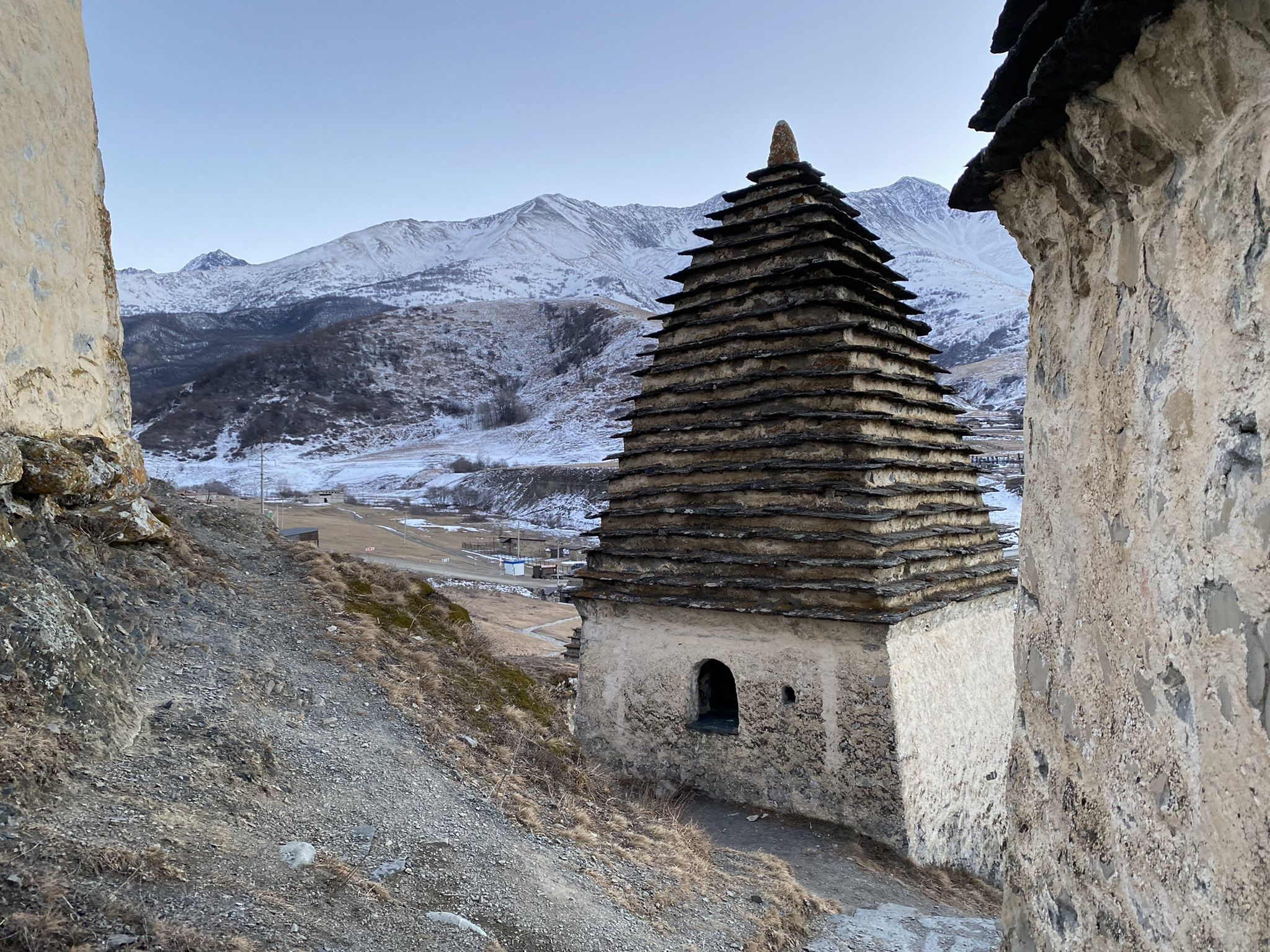 Некрополь у селения Даргавс – фотографии России