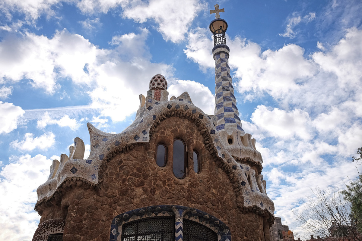 Популярный парк Гуэля в Испании – фотографии Испании