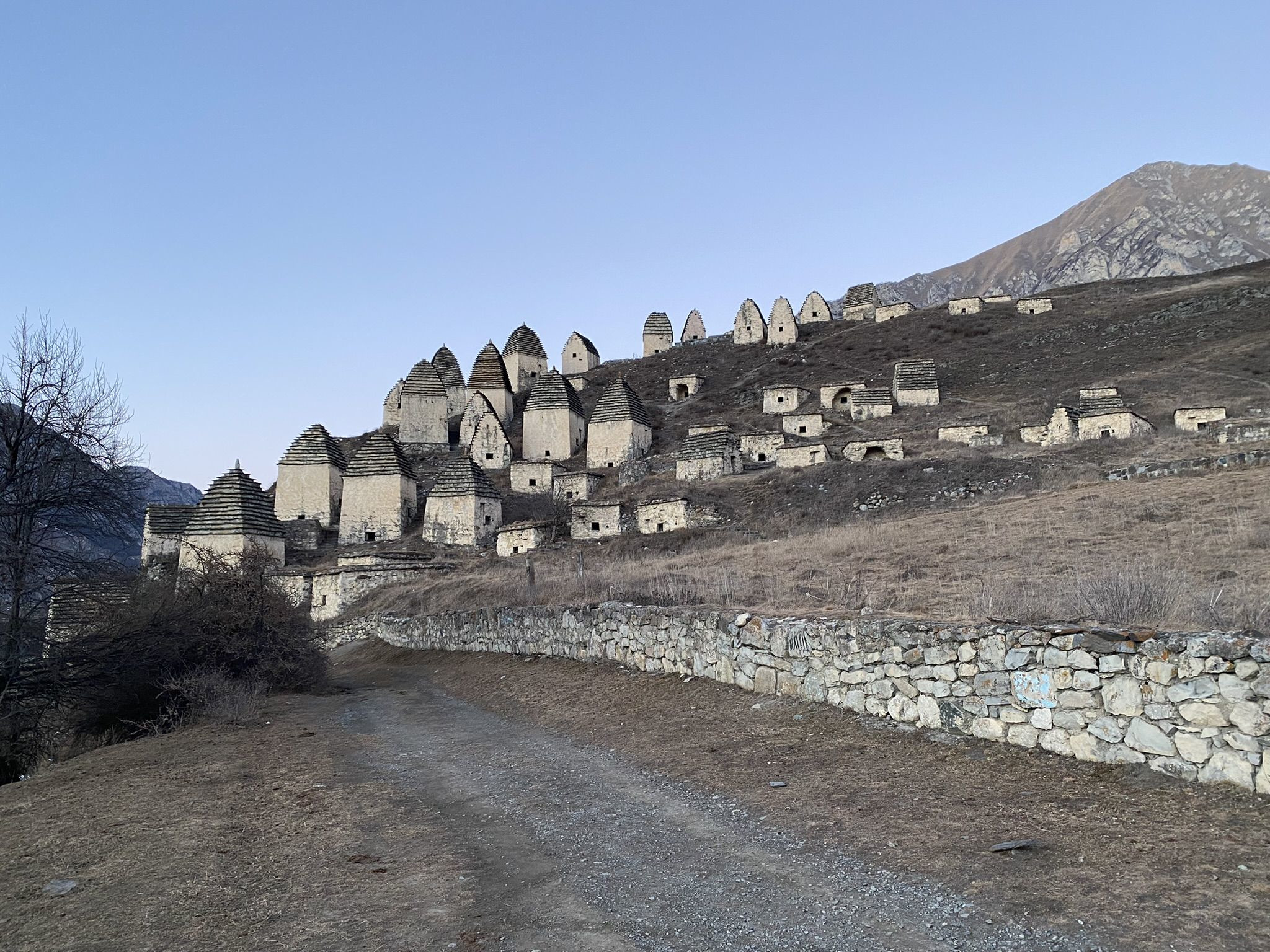 Даргавс, город Мёртвых – фотографии России