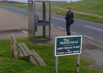 Таблички у мыса Бичи-Хед для психологической поддержки. Фото 1 – фотографии Великобритании