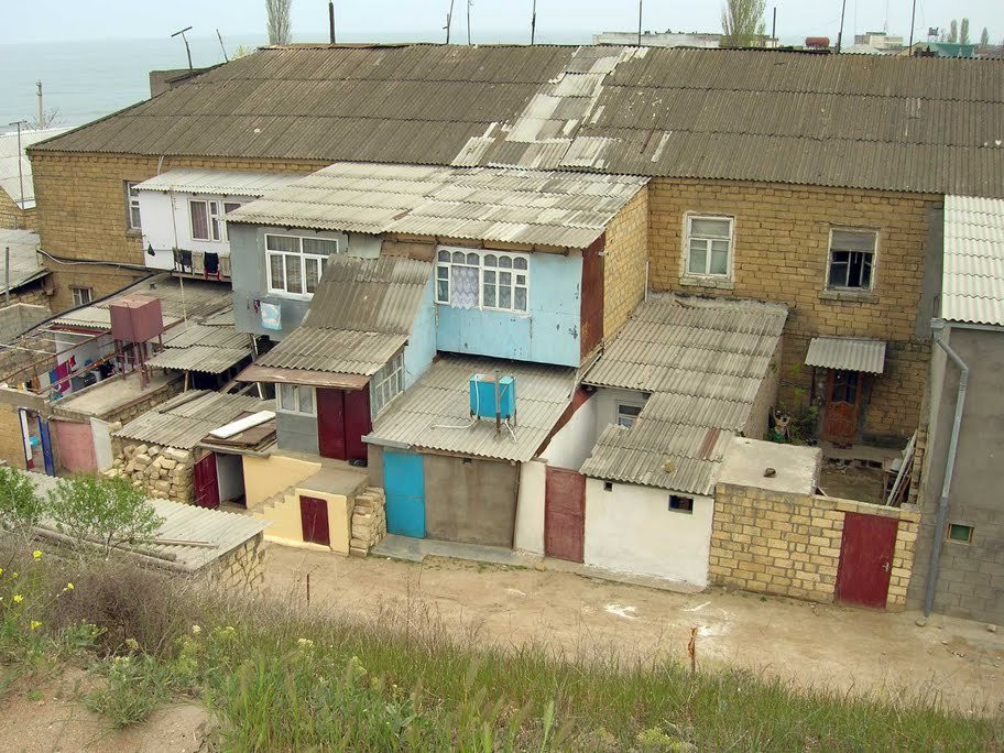 Бесконтрольная застройка Дербента – фотографии России