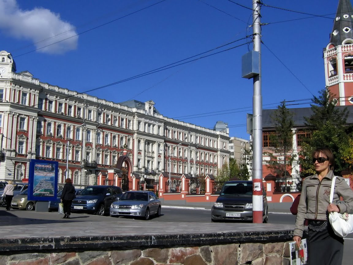 Улица в Саратове, Россия. Фото 14 – фотографии России