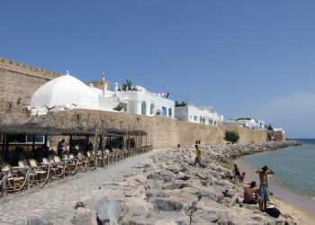 Кафе на набережной, Северный Тунис. Фото 1 – фотографии Туниса