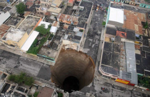 Карстовый провал в Гватемале (Guatemala Sinkhole). Фото 2 – фотографии Гватемалы