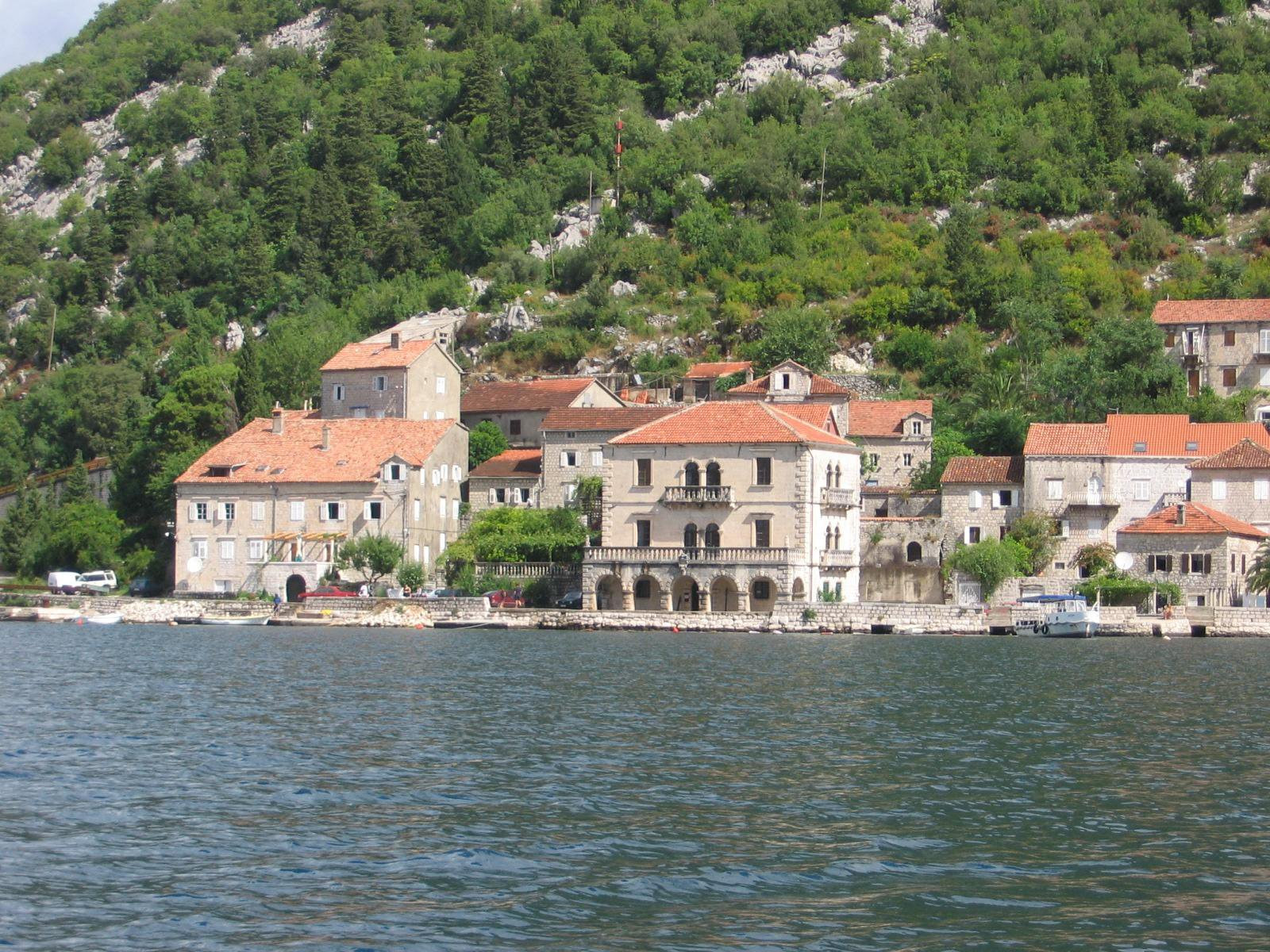 Набережная в Пераст, Черногория. Фото 16 – фотографии Черногории