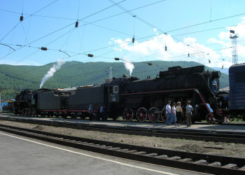 Железная дорога в Слюдянке, Россия – фотографии России