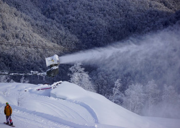 Трасса горнолыжного курорта Роза Хутор, Сочи. Фото 1 – фотографии России